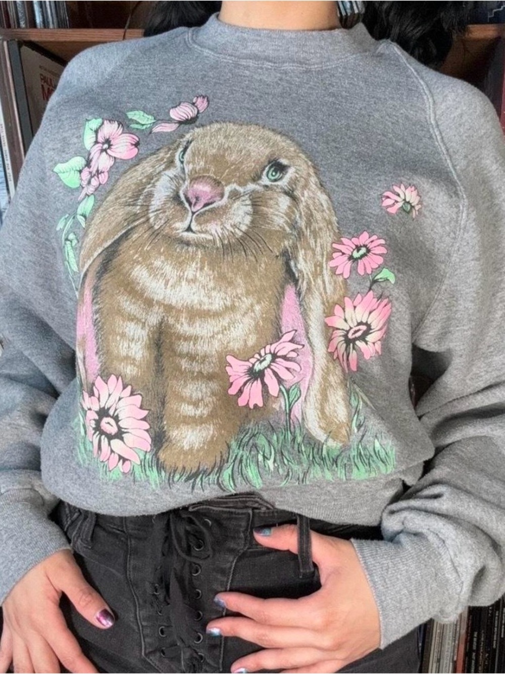 80s vintage bunny 🐰 crewneck